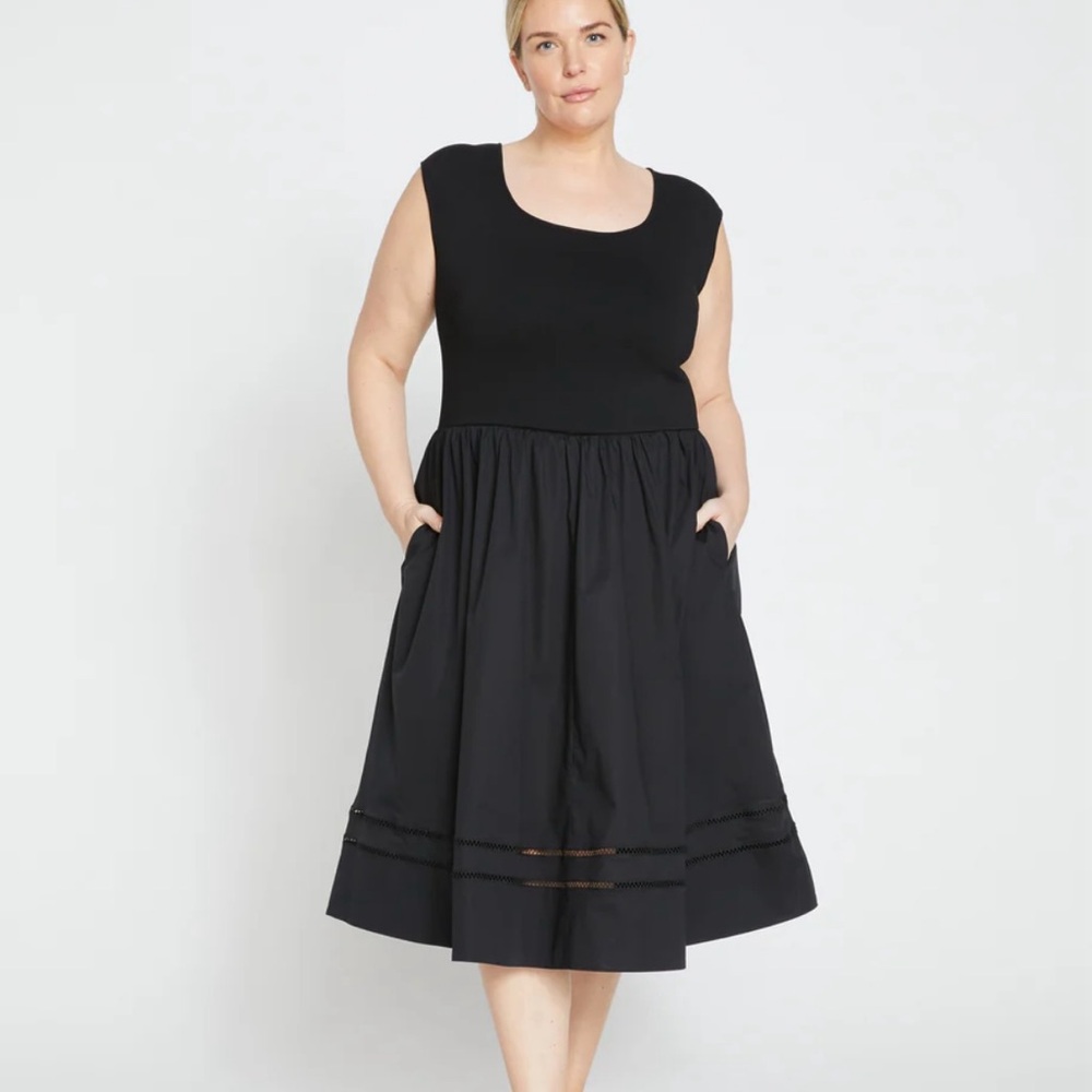 Chloe Combo Dress, new with tags. Size 2xl which is a 30-32